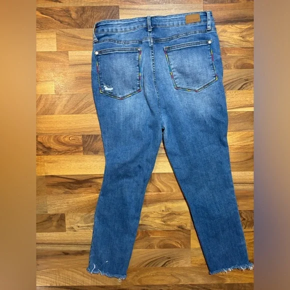 Judy Blue Skinny Fit Jeans 11 / 30 Distressed Rainbow Embroidered Raw Hem - Picture 2 of 7